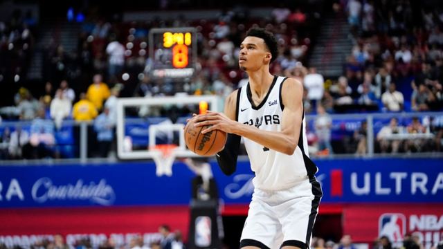 nba竞猜平台登录- 文班亚马首秀惊艳马刺球迷  